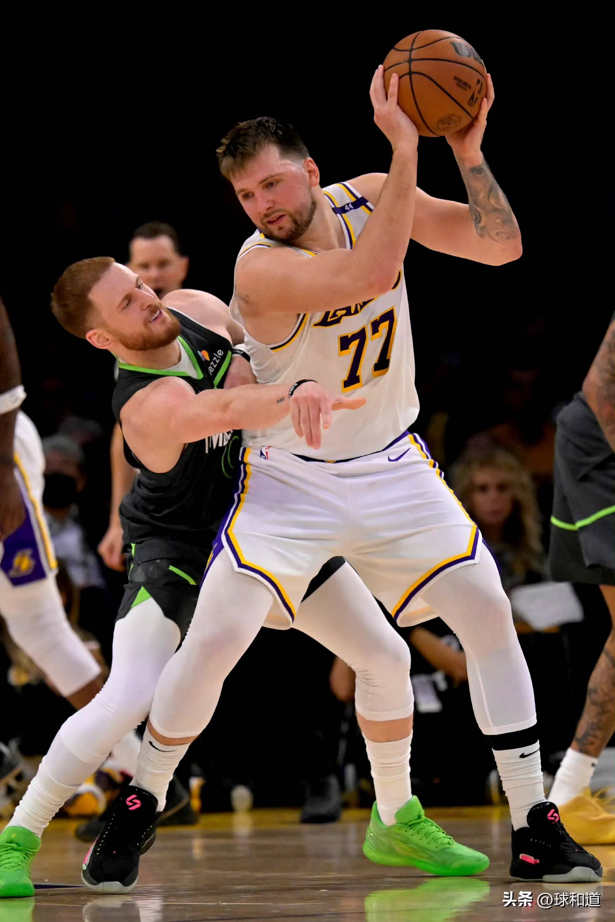 欧超杯倒计时；洛杉矶湖人赛前调整名单；细节引发关注；引发热议；轮换策略成焦点的简单介绍