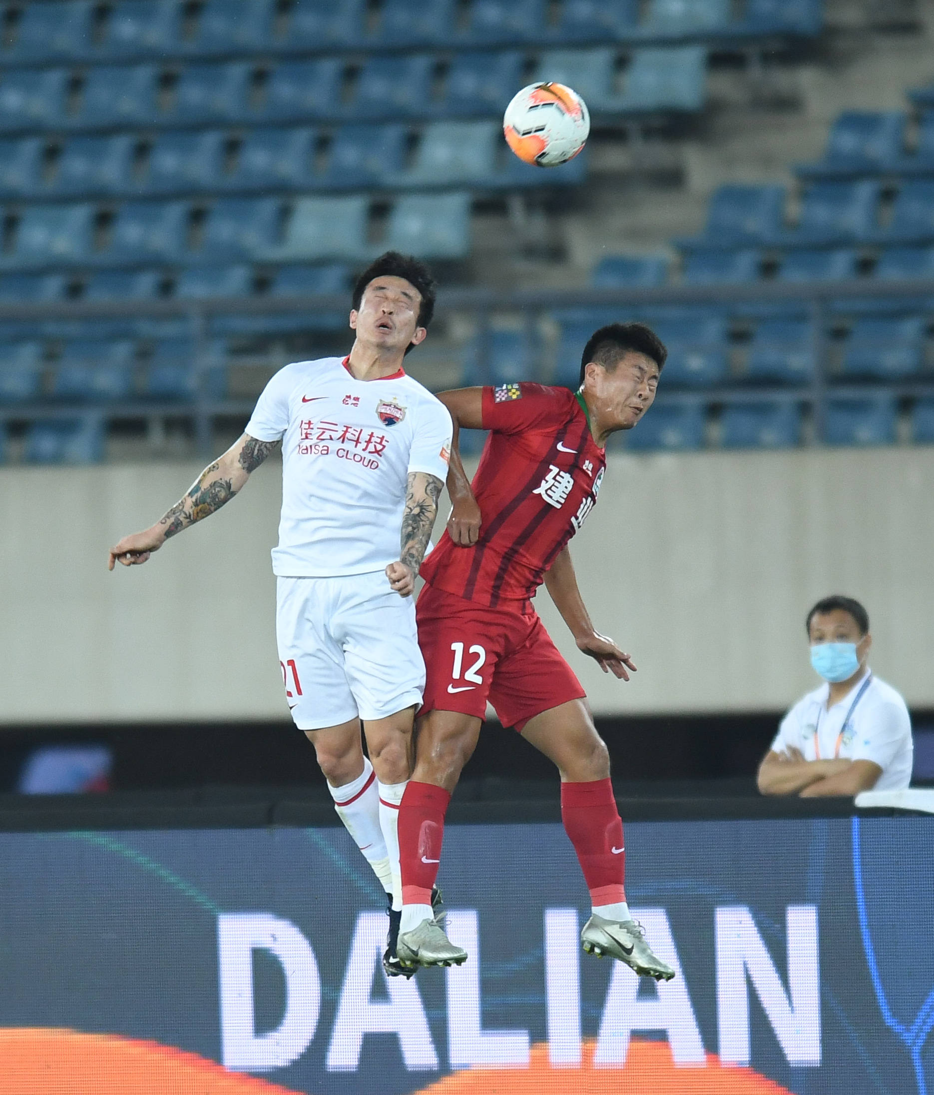 斯图加特发布备战花絮，冲刺阶段门线救险，中超任务艰巨，纪律约束更严格