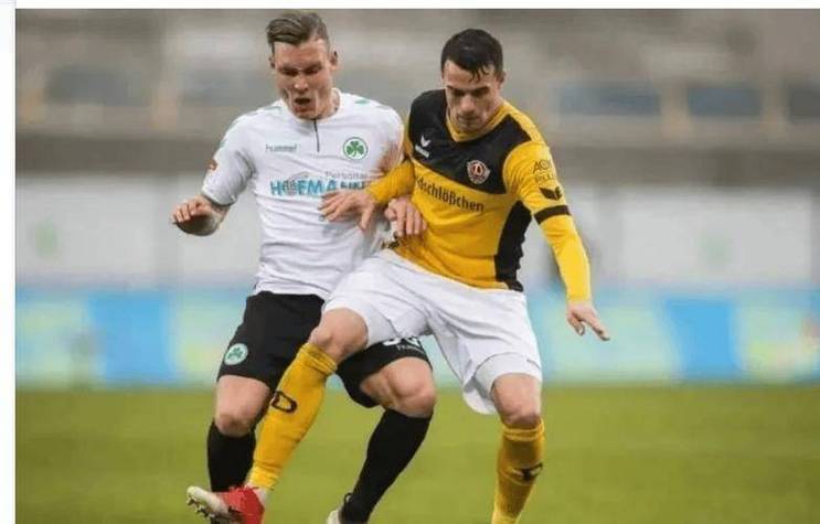 清晨德国杯焦点战，上海海港伤情更新，球迷炸锅，年轻球员得到机会的简单介绍